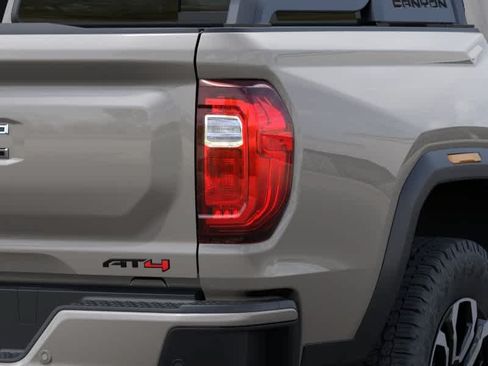 New 2026 GMC Canyon AT4 w/ Nightfall Edition AWD/4WD image 11