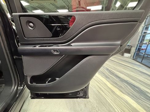Used 2020 Lincoln Aviator Reserve w/ Equipment Group 201A image 49