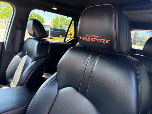 Certified 2025 Honda Pilot TrailSport image 13