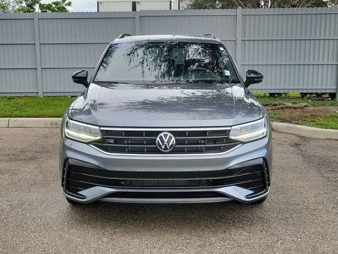 Certified 2023 Volkswagen Tiguan SE R-Line FWD image 9