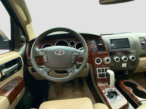 Used 2008 Toyota Sequoia Platinum image 11