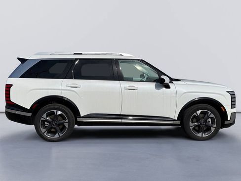 New 2026 Hyundai Palisade Limited FWD image 2
