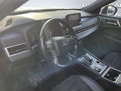 Used 2022 Mitsubishi Outlander SEL Black Edition image 13