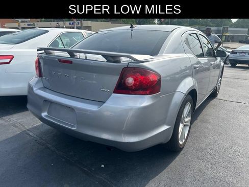 Used 2014 Dodge Avenger SXT w/ Sun/Sound Group FWD image 4