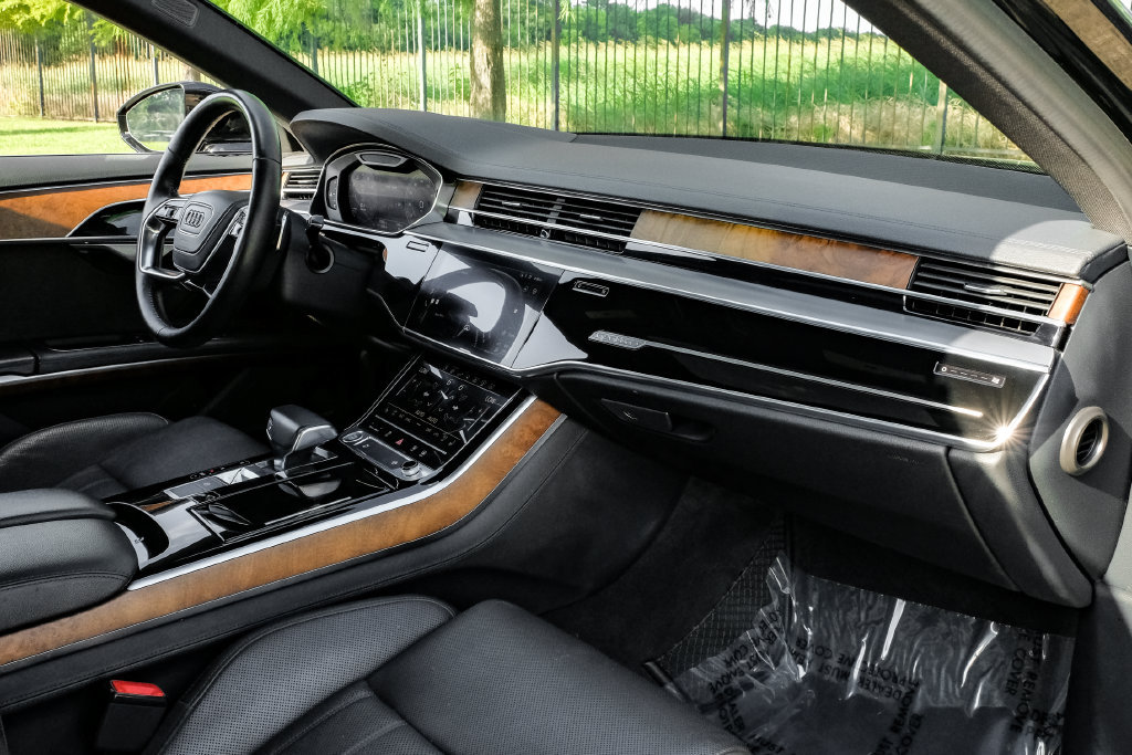 Used 2019 Audi A8 L 3.0T w/ Executive Package AWD/4WD image 17