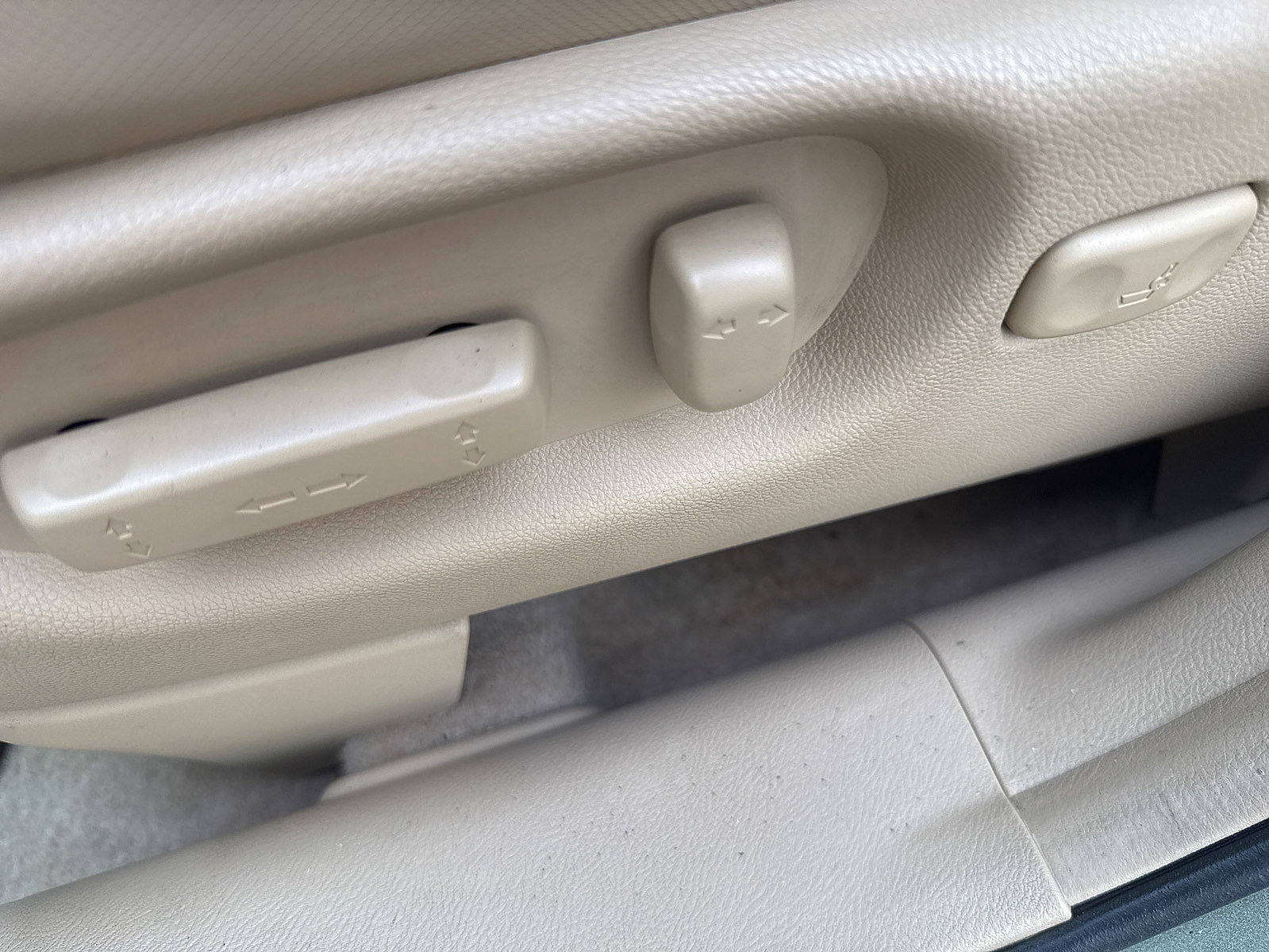 Used 2008 Honda CR-V EX-L image 29
