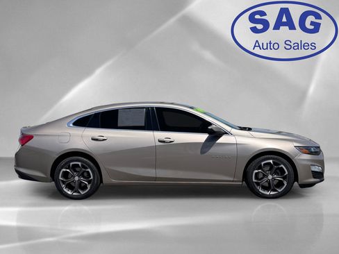 Used 2022 Chevrolet Malibu LT FWD image 3