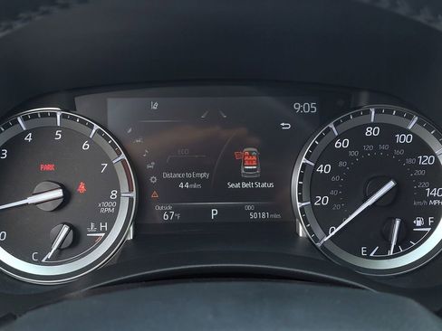 Used 2022 Toyota Highlander XLE image 26