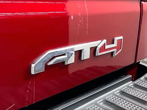 Certified 2022 GMC Sierra 1500 AT4 w/ AT4 Premium Package AWD/4WD image 10