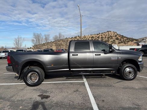 Used 2017 RAM 3500 Tradesman w/ Chrome Appearance Group image 7