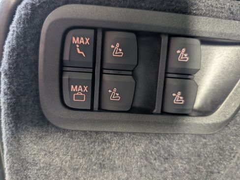 New 2026 BMW ALPINA XB7 image 21