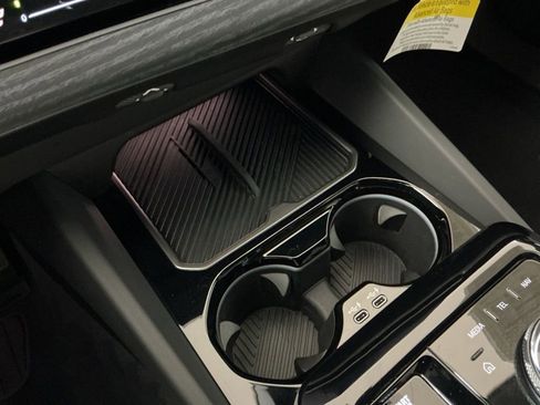 Certified 2025 BMW 530i w/ M Sport Package RWD image 12