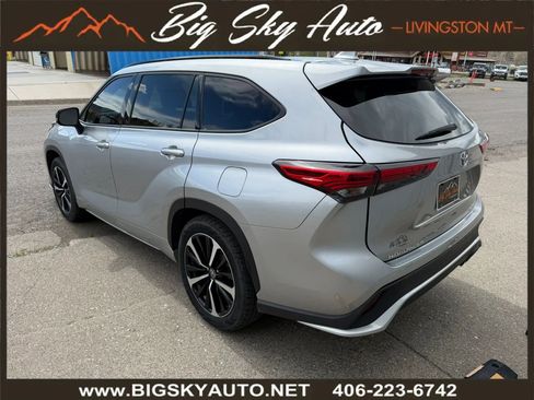 Used 2021 Toyota Highlander XSE AWD/4WD image 5