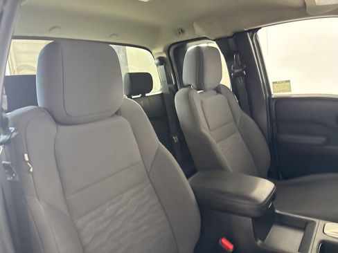 Used 2022 Nissan Frontier S image 22