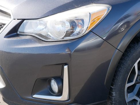 Used 2017 Subaru Crosstrek 2.0i Premium w/ Moonroof Package image 16