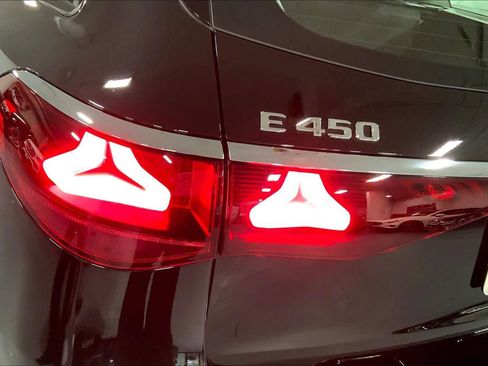 Used 2025 Mercedes-Benz E 450 4MATIC All-Terrain Wagon image 28