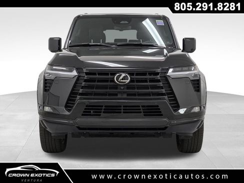 Used 2025 Lexus GX 550 w/ Accessory Package (2T) AWD/4WD image 2