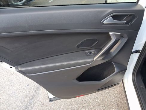 Used 2024 Volkswagen Tiguan S image 11