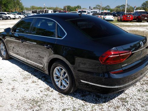 Used 2017 Volkswagen Passat 1.8T S image 5