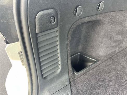Certified 2019 Jeep Grand Cherokee Altitude AWD/4WD image 14