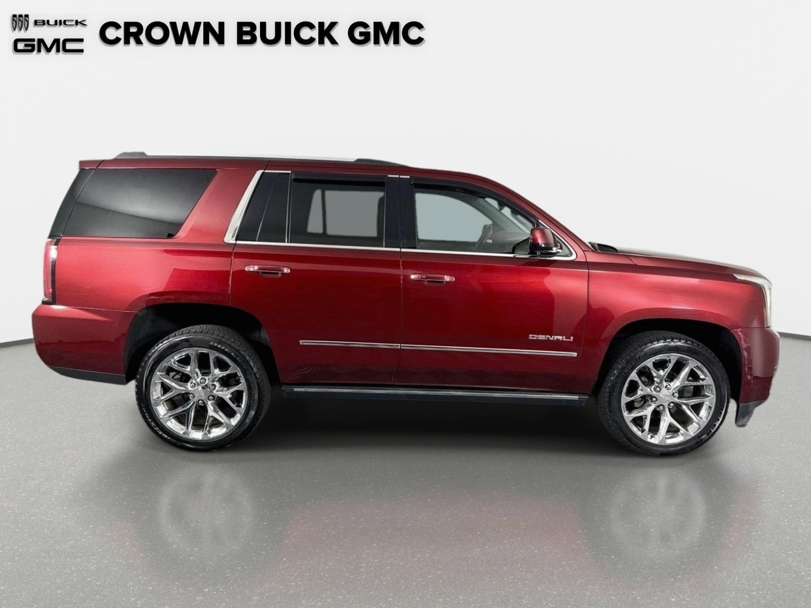 Certified 2020 GMC Yukon Denali w/ Denali Premium Package AWD/4WD image 4