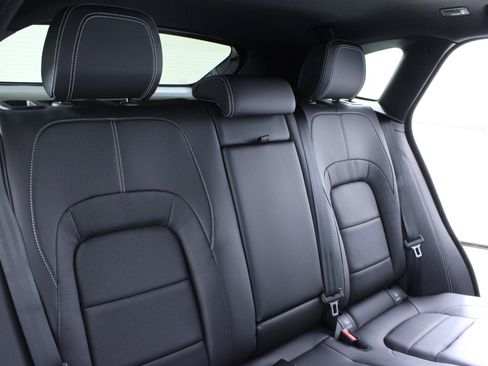 New 2026 Jaguar F-PACE R-Dynamic S image 12