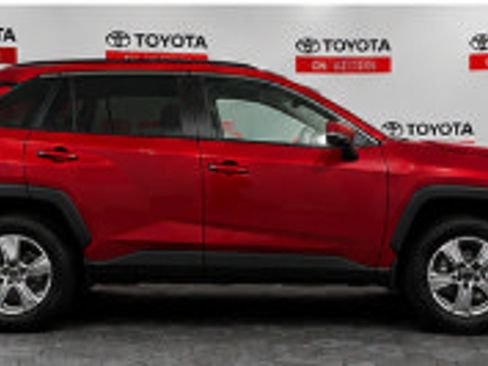 Used 2024 Toyota RAV4 XLE w/ Convenience Package AWD/4WD image 7