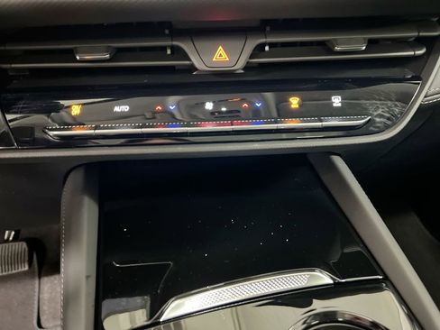 New 2026 Buick Envision Preferred image 17