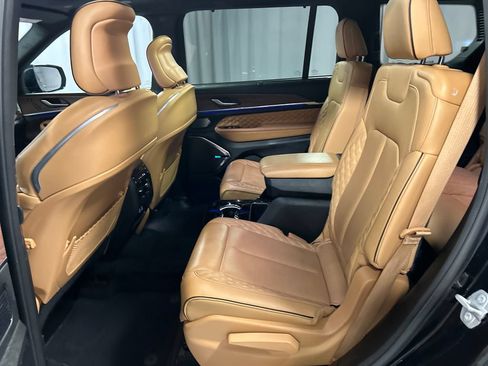 Used 2023 Jeep Grand Cherokee L Summit w/ Advanced Protech Group IV AWD/4WD image 24