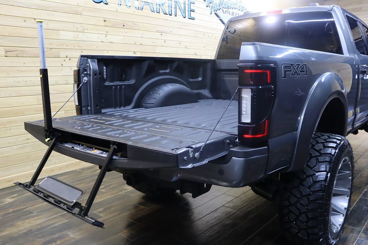 Used 2022 Ford F250 Lariat w/ Black Appearance Package AWD/4WD image 34