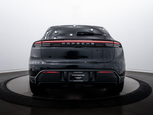 New 2026 Porsche Macan 4 Electric AWD/4WD image 6