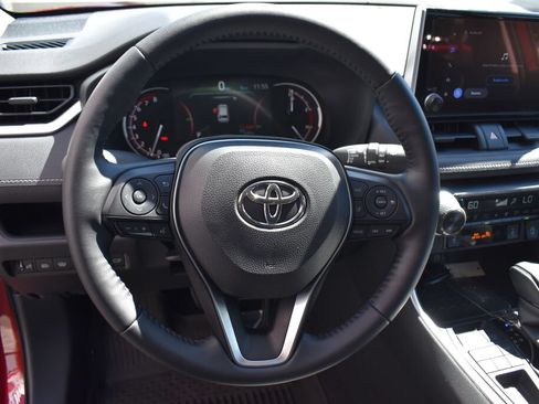 Certified 2025 Toyota RAV4 XLE w/ Convenience Package AWD/4WD image 9