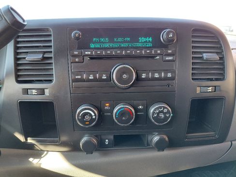 Used 2013 Chevrolet Silverado 1500 LS image 16