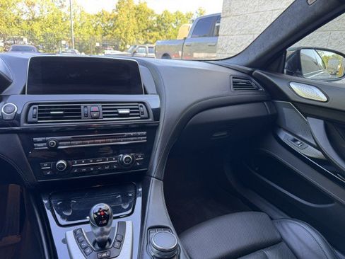 Used 2018 BMW M6 Gran Coupe RWD image 33