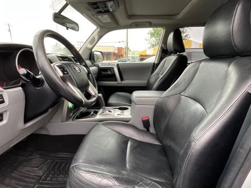Used 2011 Toyota 4Runner SR5 w/ Premium Pkg w/Leather RWD image 23