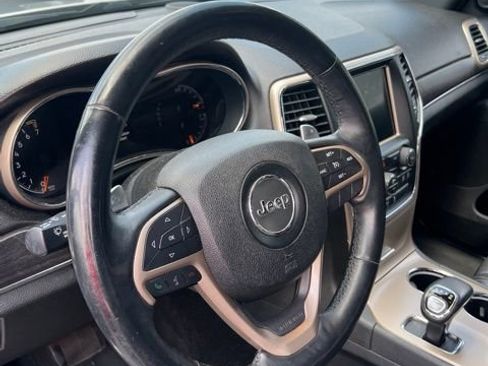 Used 2014 Jeep Grand Cherokee Limited w/ Luxury Group II RWD image 11
