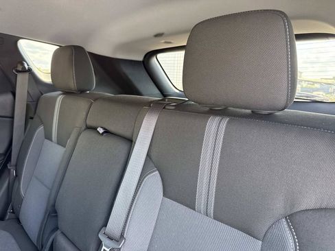 Used 2023 Chevrolet Blazer LT FWD image 13