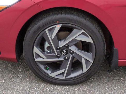 New 2026 Hyundai Elantra Limited FWD image 11