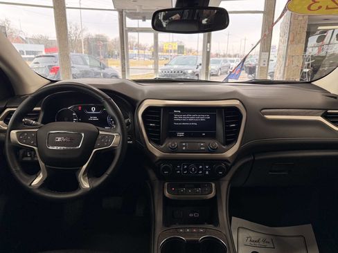 Used 2023 GMC Acadia Denali image 42