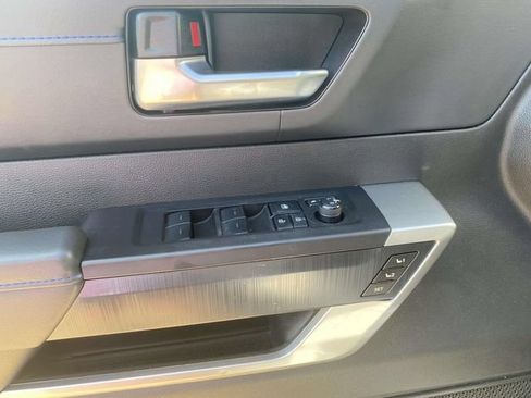 Used 2024 Toyota Sequoia Platinum AWD/4WD image 14