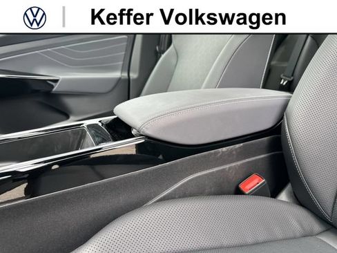 New 2025 Volkswagen ID.4 Pro S Plus AWD/4WD image 25