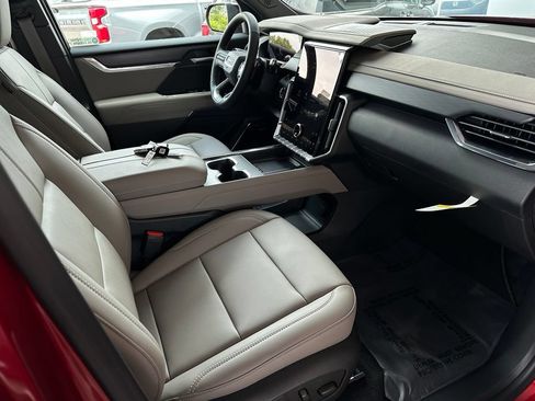 New 2026 GMC Acadia Elevation w/ Black Edition FWD image 16