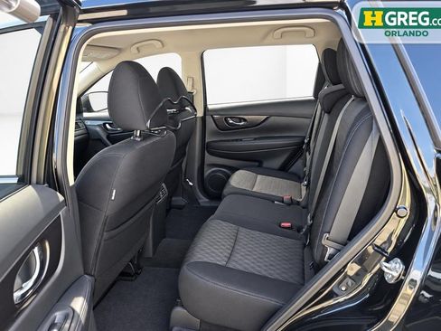 Used 2019 Nissan Rogue SV FWD image 13
