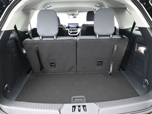 New 2026 Ford Explorer Active RWD image 29