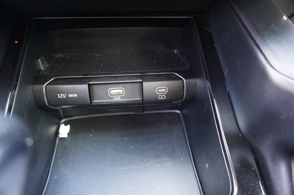 Used 2024 Kia Telluride LX FWD image 14