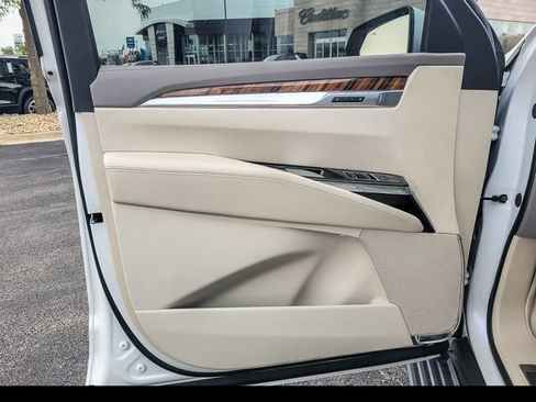 Certified 2025 Cadillac Escalade Sport Platinum w/ LPO, Floor Liner Package AWD/4WD image 27