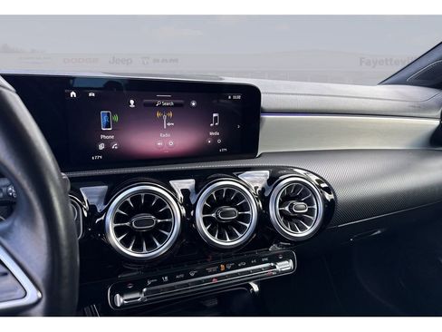 Used 2025 Mercedes-Benz CLA 250 image 32