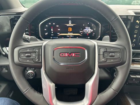 New 2026 GMC Sierra 1500 Elevation image 15