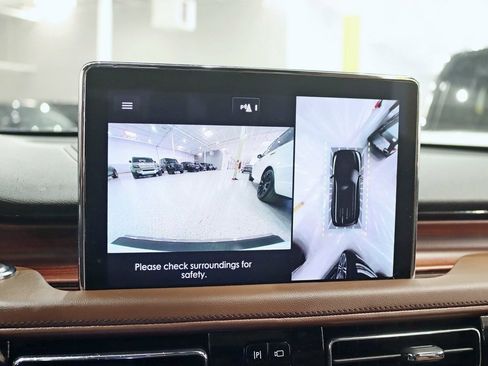 Used 2023 Lincoln Aviator Reserve w/ Equipment Group 201A image 18