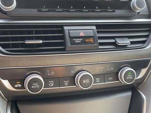 Used 2018 Honda Accord LX image 18